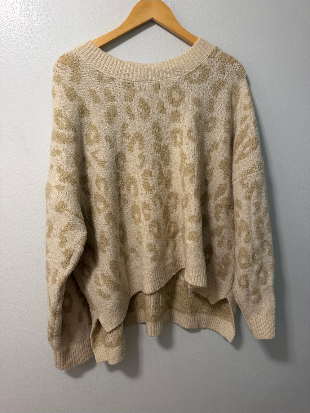 Leopard Jacquard Crewneck Sweater - Cream/Beige